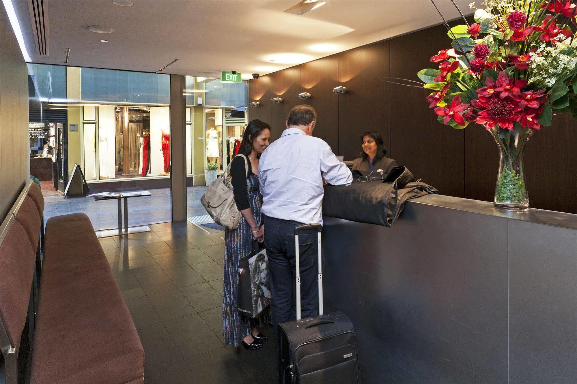 Hotel Causeway Melbourne Interior foto