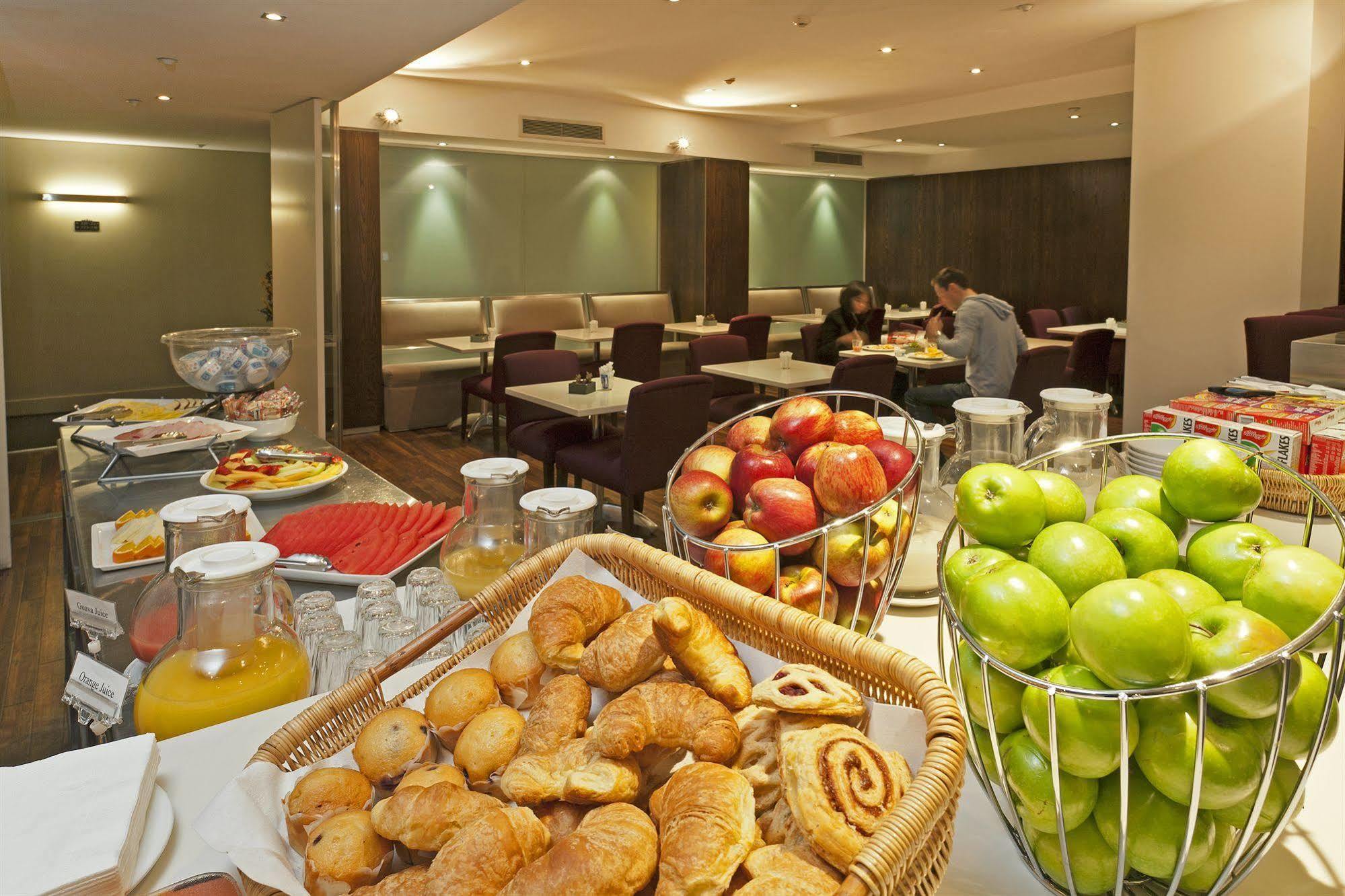 Hotel Causeway Melbourne Restaurante foto